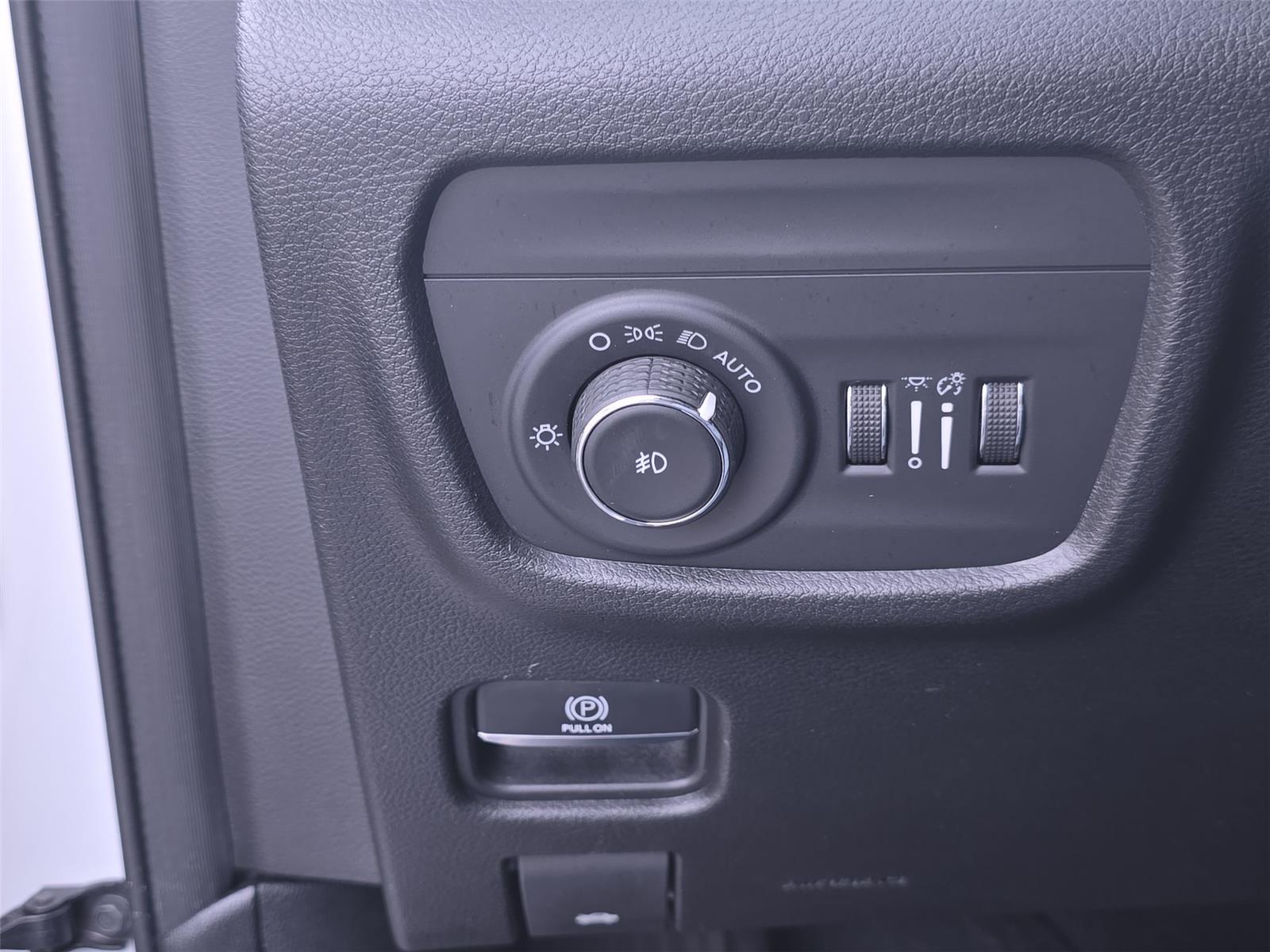 2022 Jeep Grand Cherokee Limited photo 17
