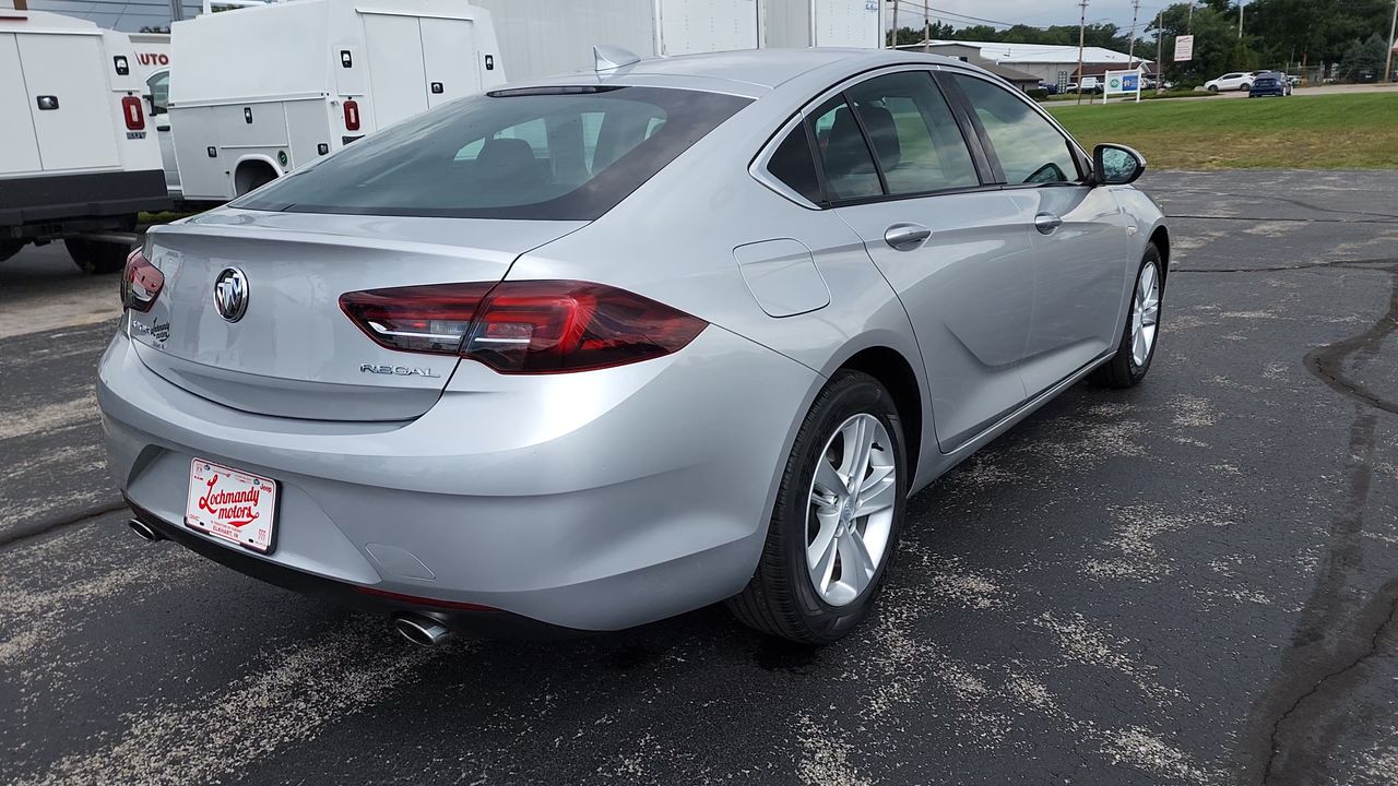2018 Buick Regal Sportback Preferred photo 8