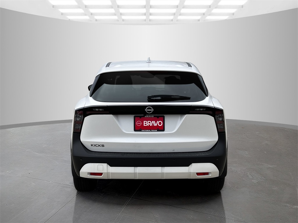 2025 Nissan Kicks SV photo 6