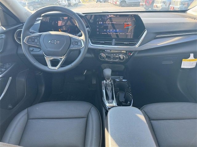 2026 Chevrolet Trax ACTIV photo 2