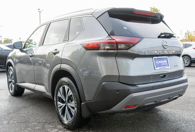 2022 Nissan Rogue SV photo 4