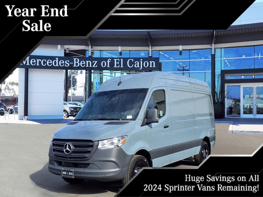 2024 Mercedes-Benz Sprinter Crew Van Base's photo