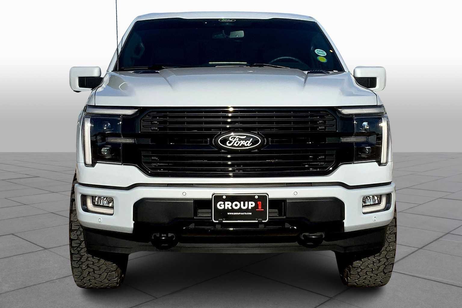 2025 Ford F-150 Platinum photo 3