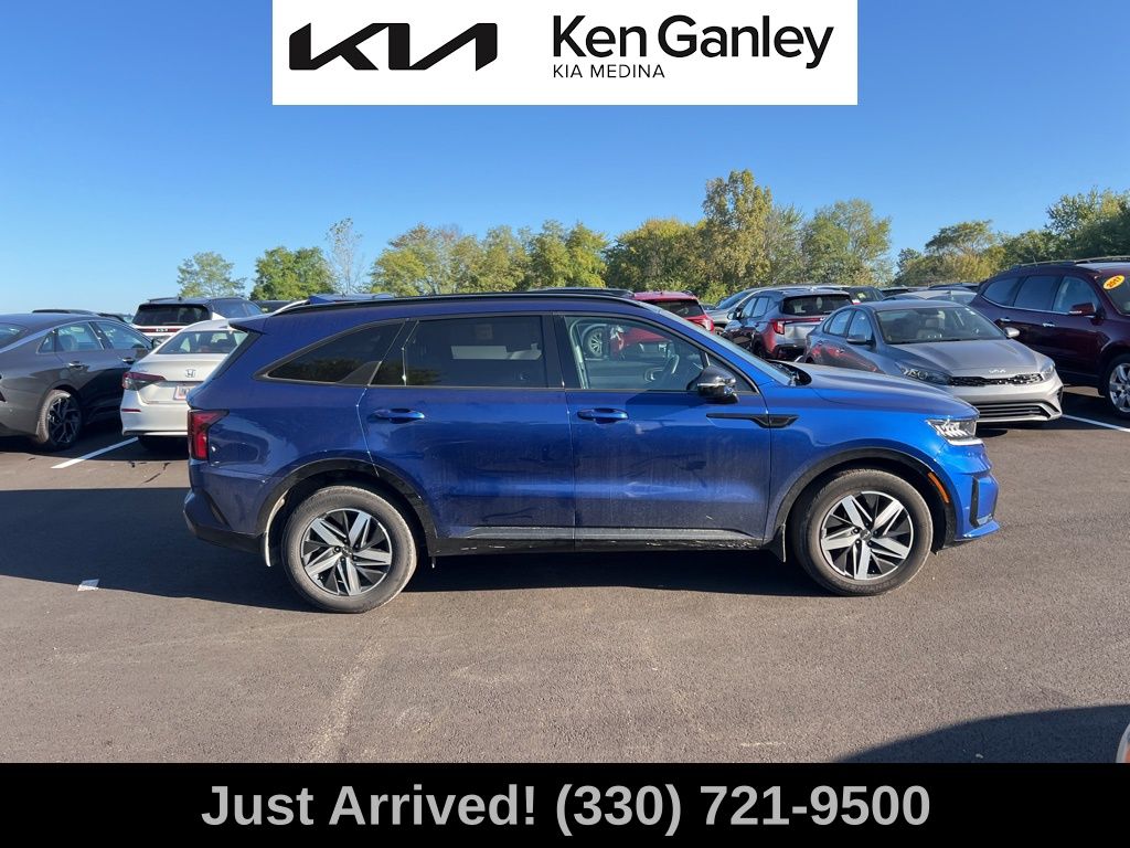 2023 Kia Sorento EX photo 4