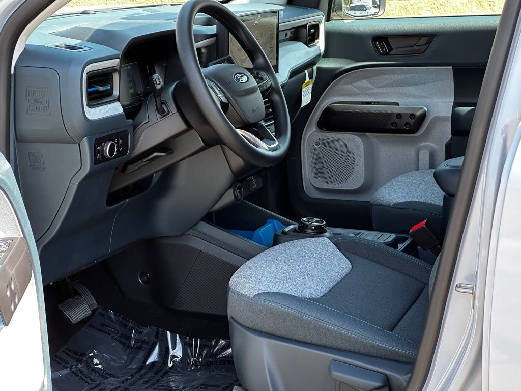 2025 Ford Maverick XLT photo 5