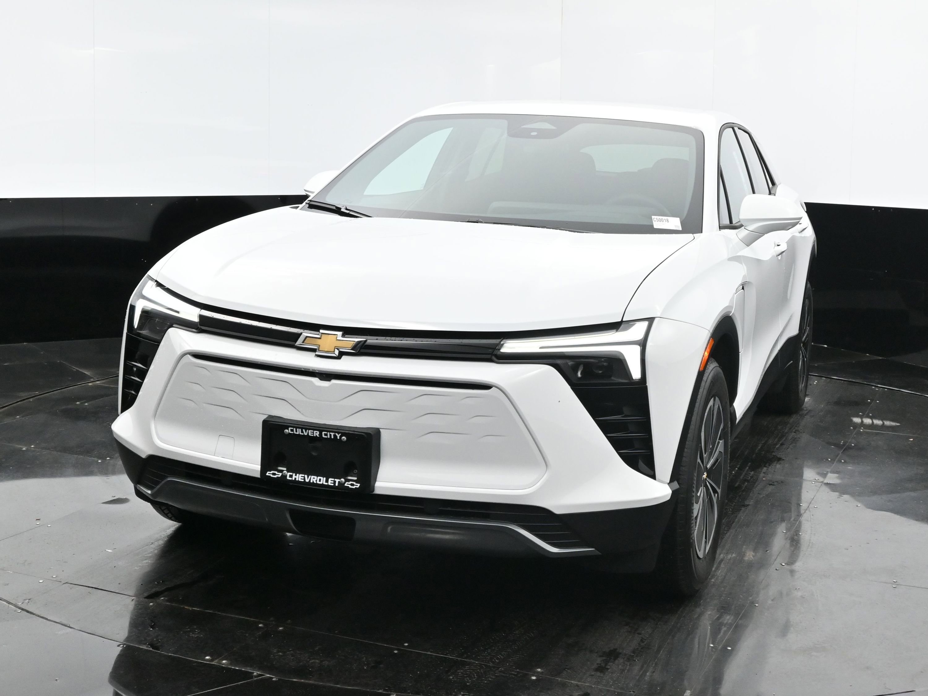 2025 Chevrolet Blazer EV photo 3