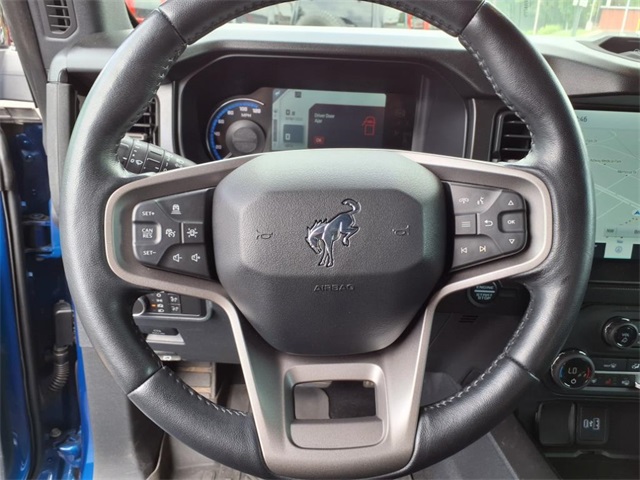 2021 Ford Bronco First Edition photo 8