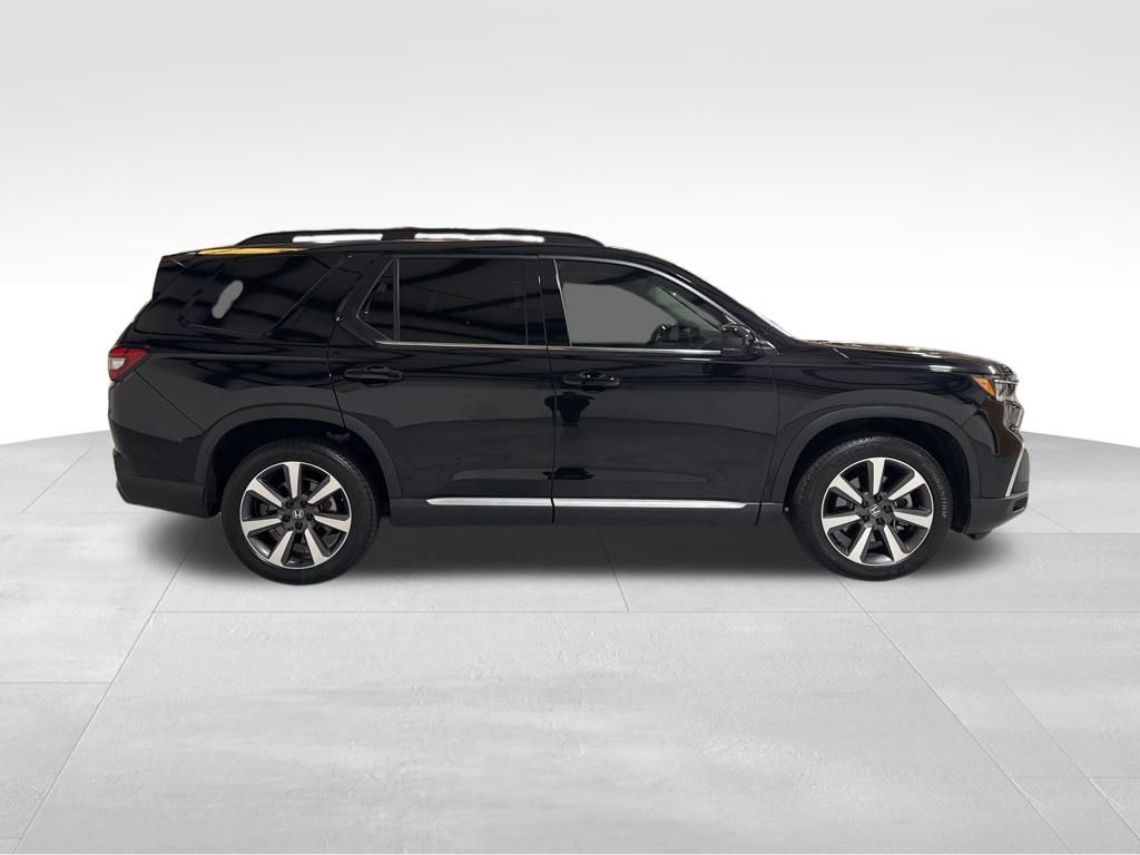 2023 Honda Pilot Elite photo 4