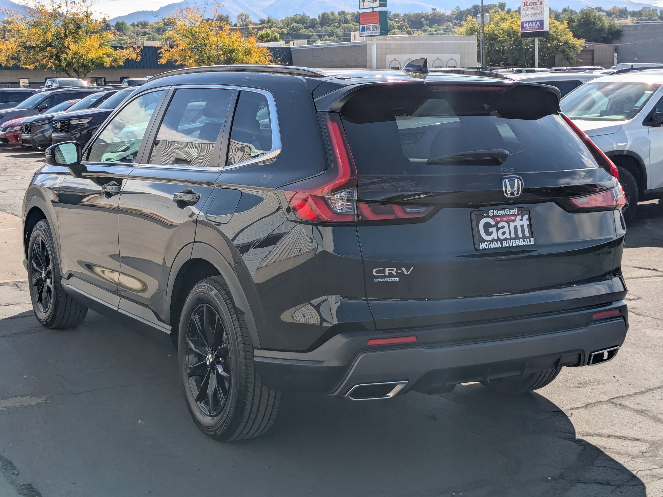2025 Honda CR-V Hybrid Sport-L photo 2