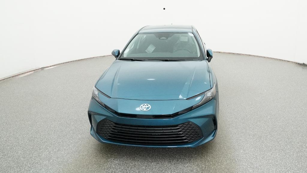 2025 Toyota Camry LE photo 2