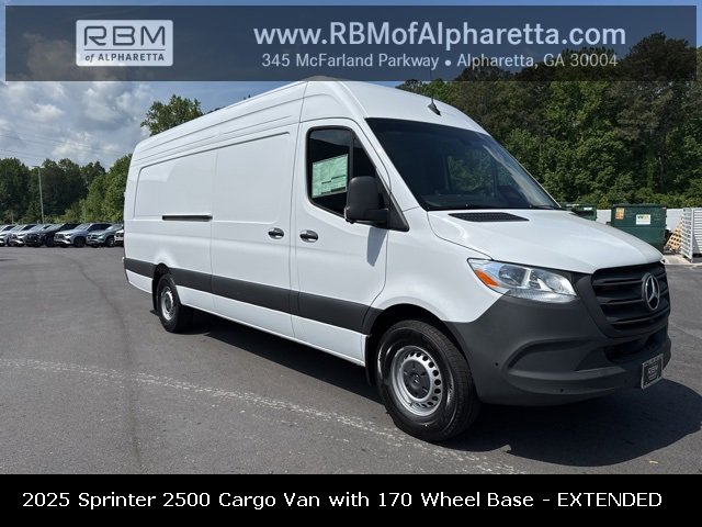 2025 Mercedes-Benz Sprinter Base's photo