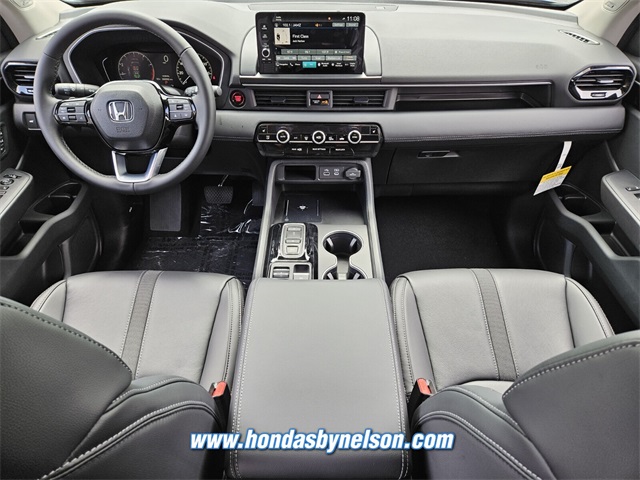 2025 Honda Pilot Touring photo 8