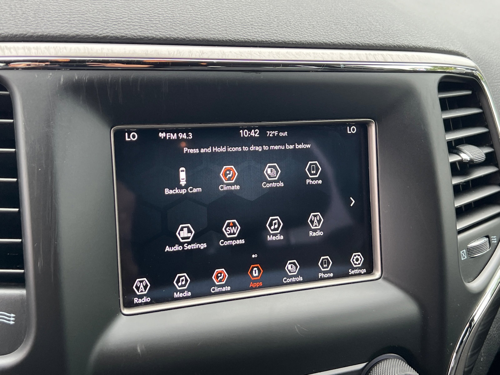 2021 Jeep Grand Cherokee Laredo E photo 4