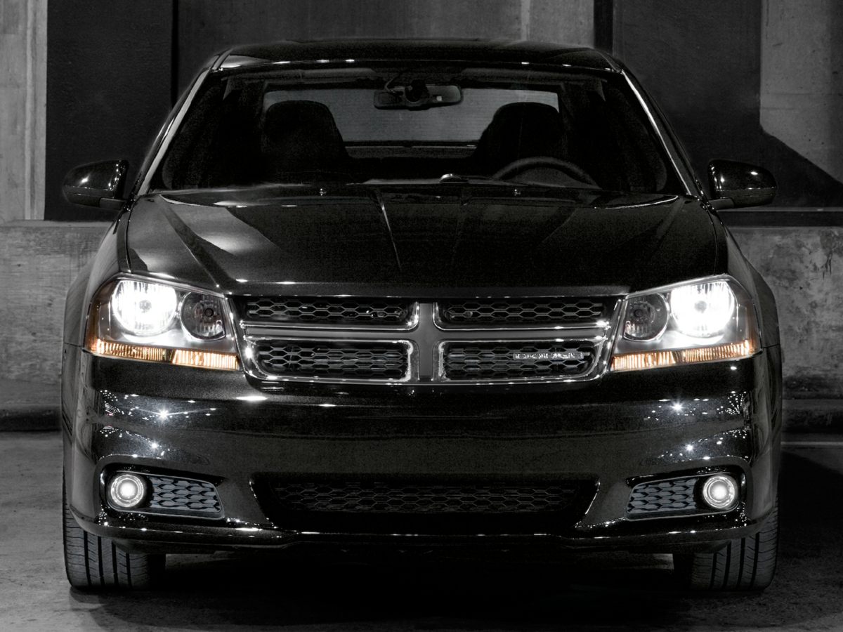 2014 Dodge Avenger SE's photo