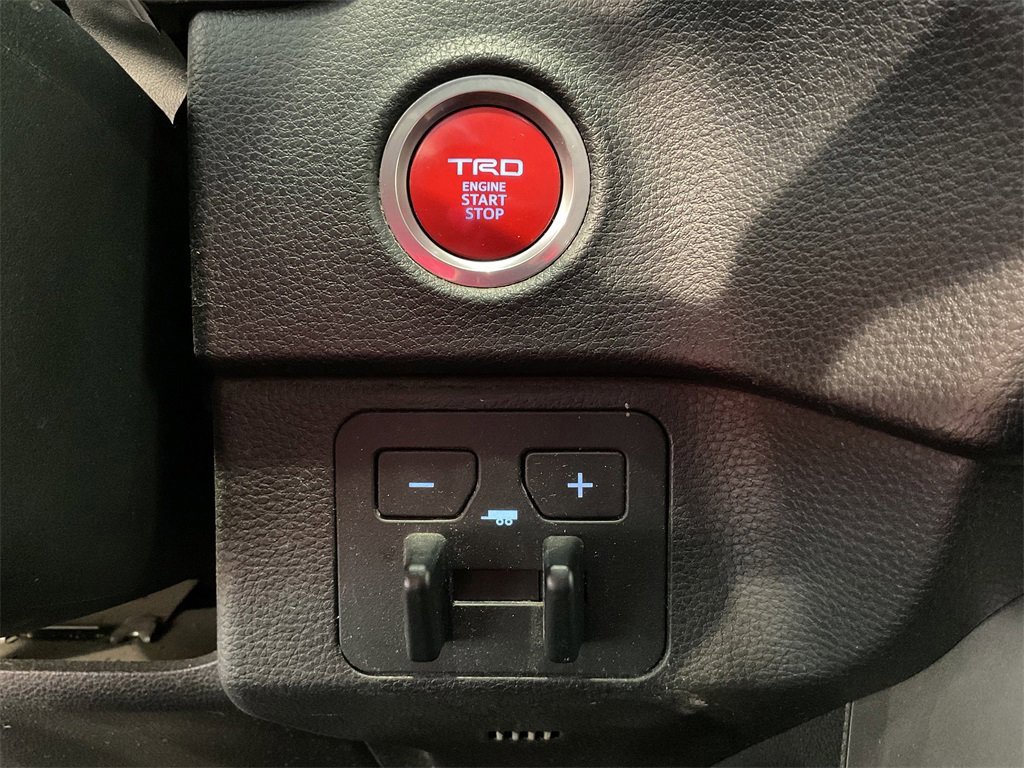2022 Toyota Tundra SR5 CrewMax photo 19