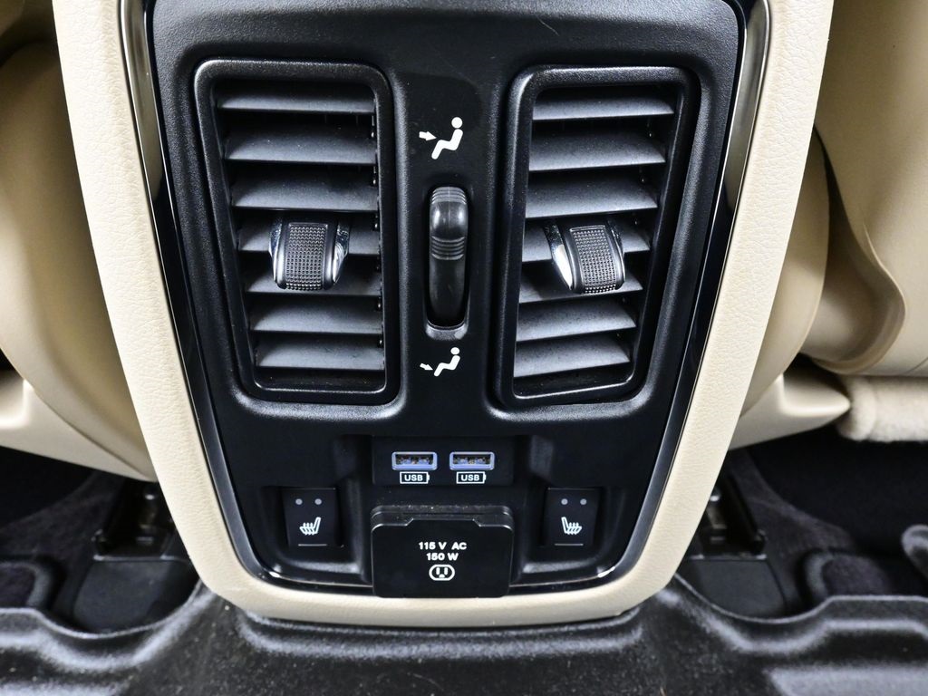 2015 Jeep Grand Cherokee Limited photo 29