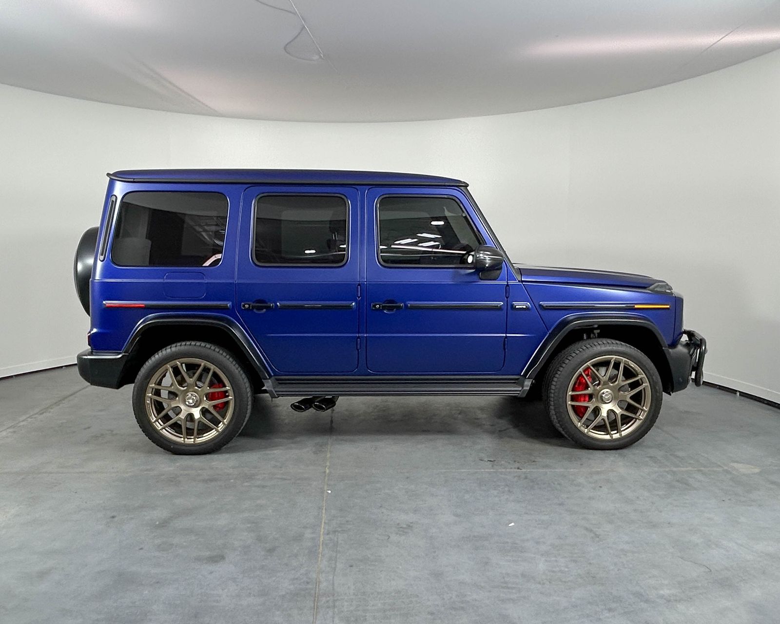 2025 Mercedes Benz G AMG 63 photo 4