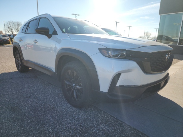 2025 Mazda CX-50 Preferred's photo
