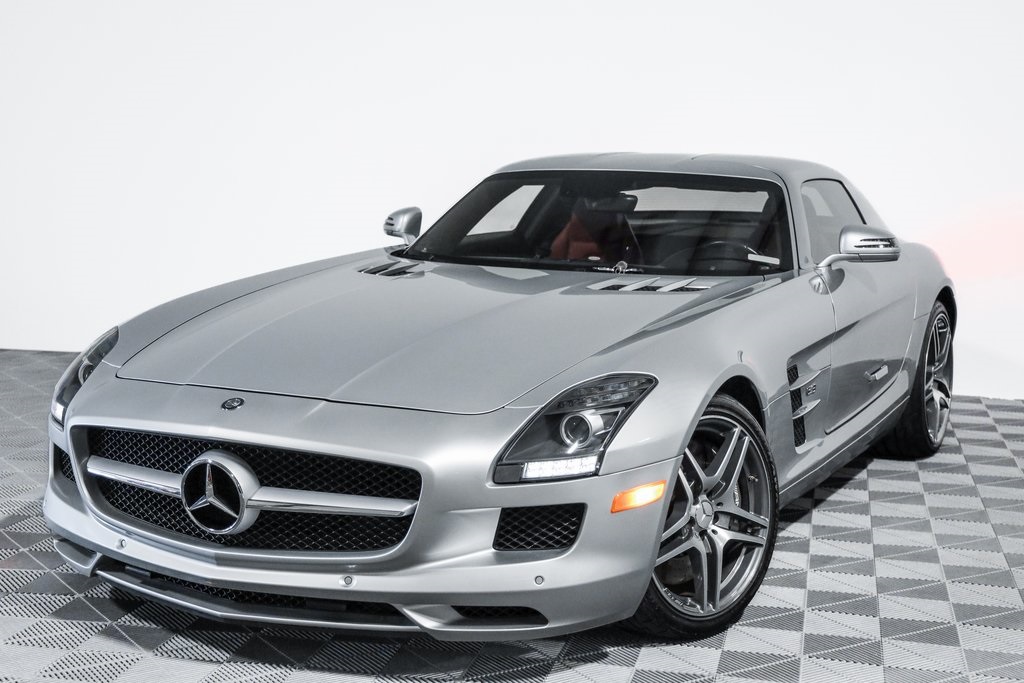 2011 Mercedes Benz SLS AMG photo 12