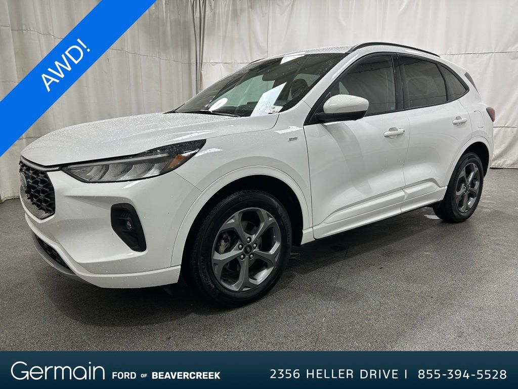 2023 Ford Escape ST-Line Select photo 3