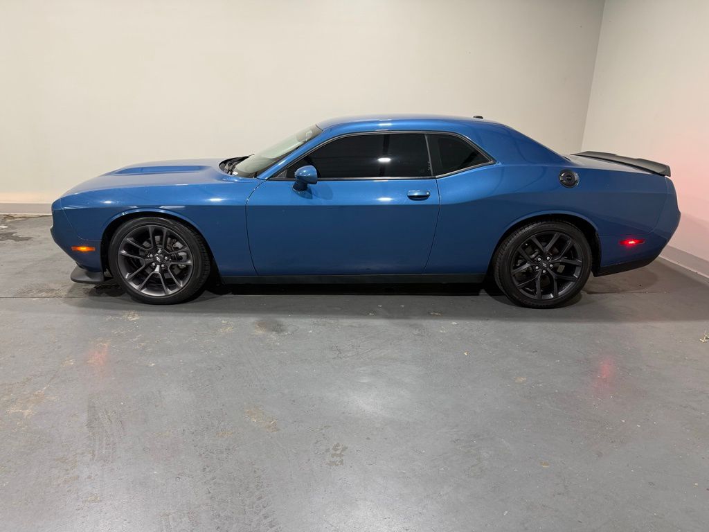 2022 Dodge Challenger GT photo 4
