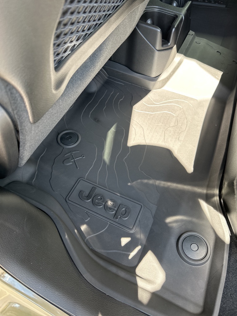 2025 Jeep Gladiator Sport photo 25