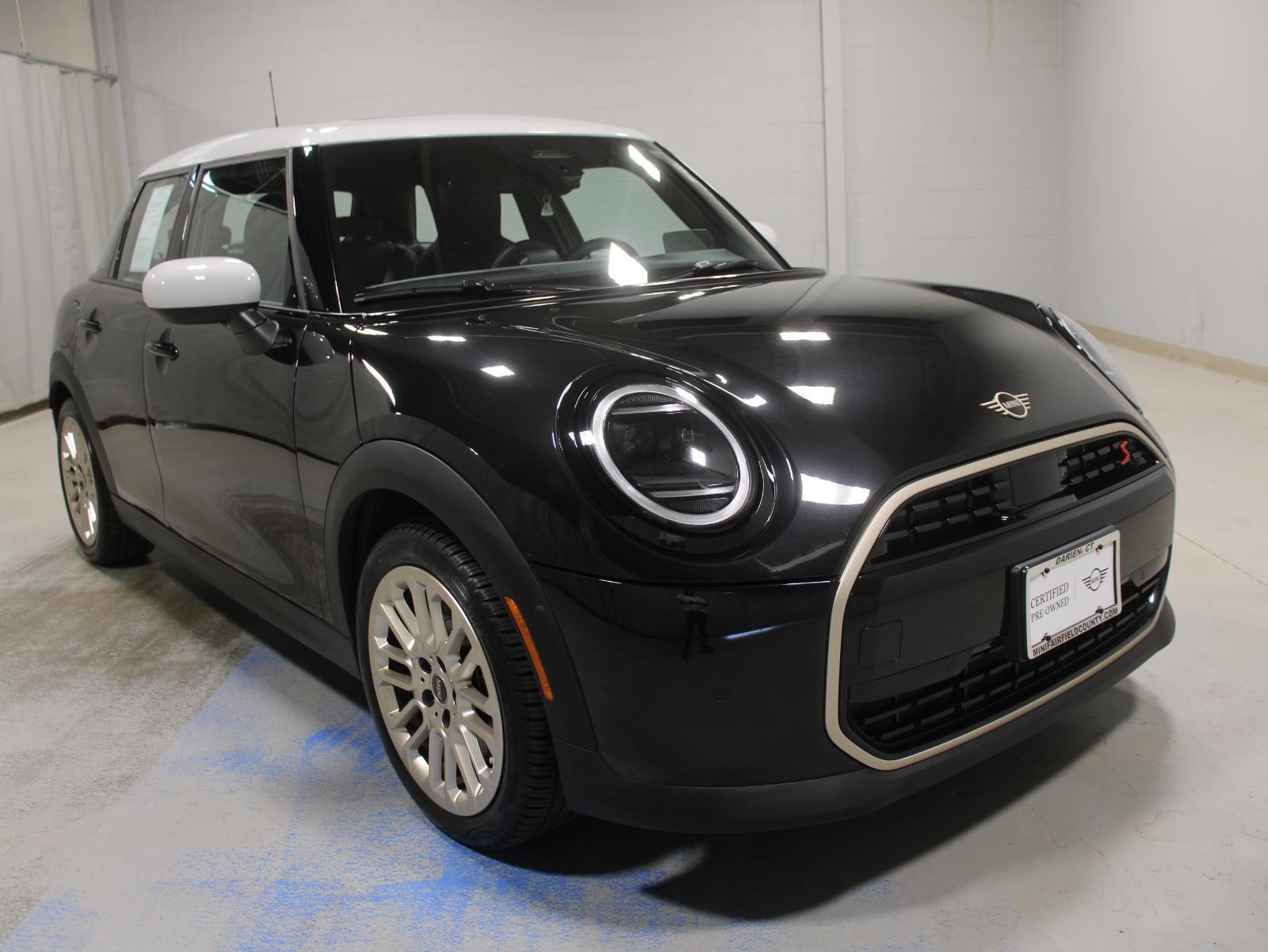 2025 Mini Cooper 4 Door Hardtop S photo 3