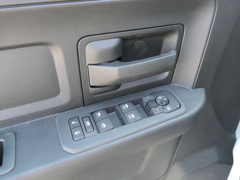 2025 Ram 2500 Tradesman photo 15