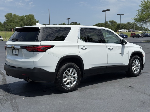 2023 Chevrolet Traverse LS photo 7