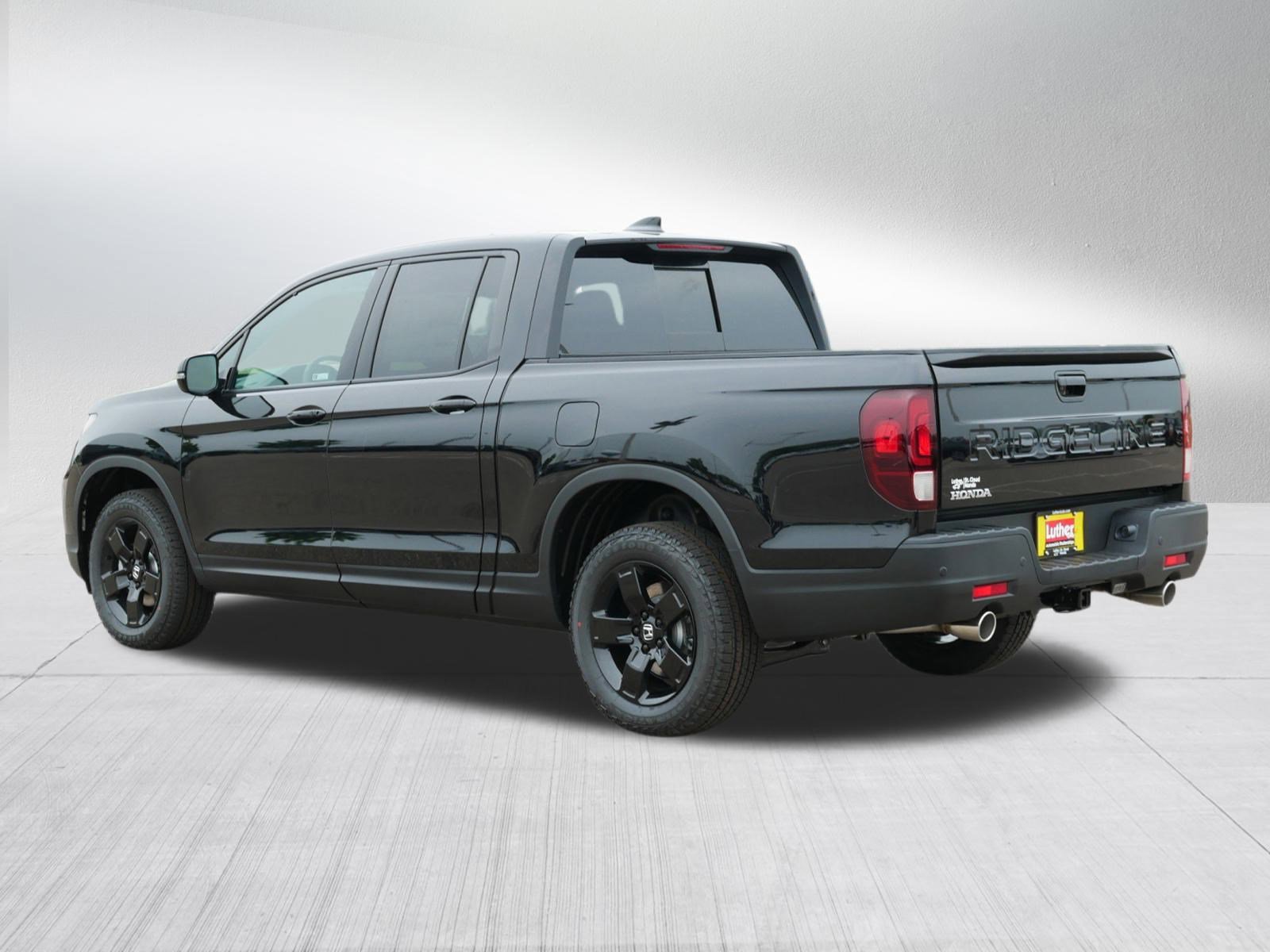 2026 Honda Ridgeline Black Edition photo 3