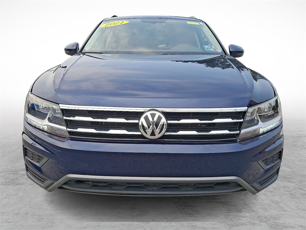 3VV2B7AX8MM093832