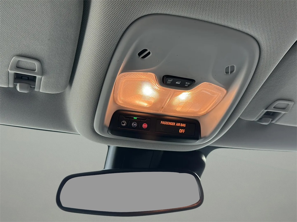 2023 Chevrolet Trailblazer LT photo 3
