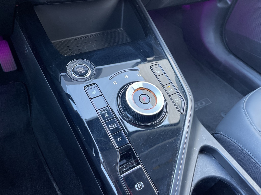 2023 Kia Niro Plug-In Hybrid EX photo 8