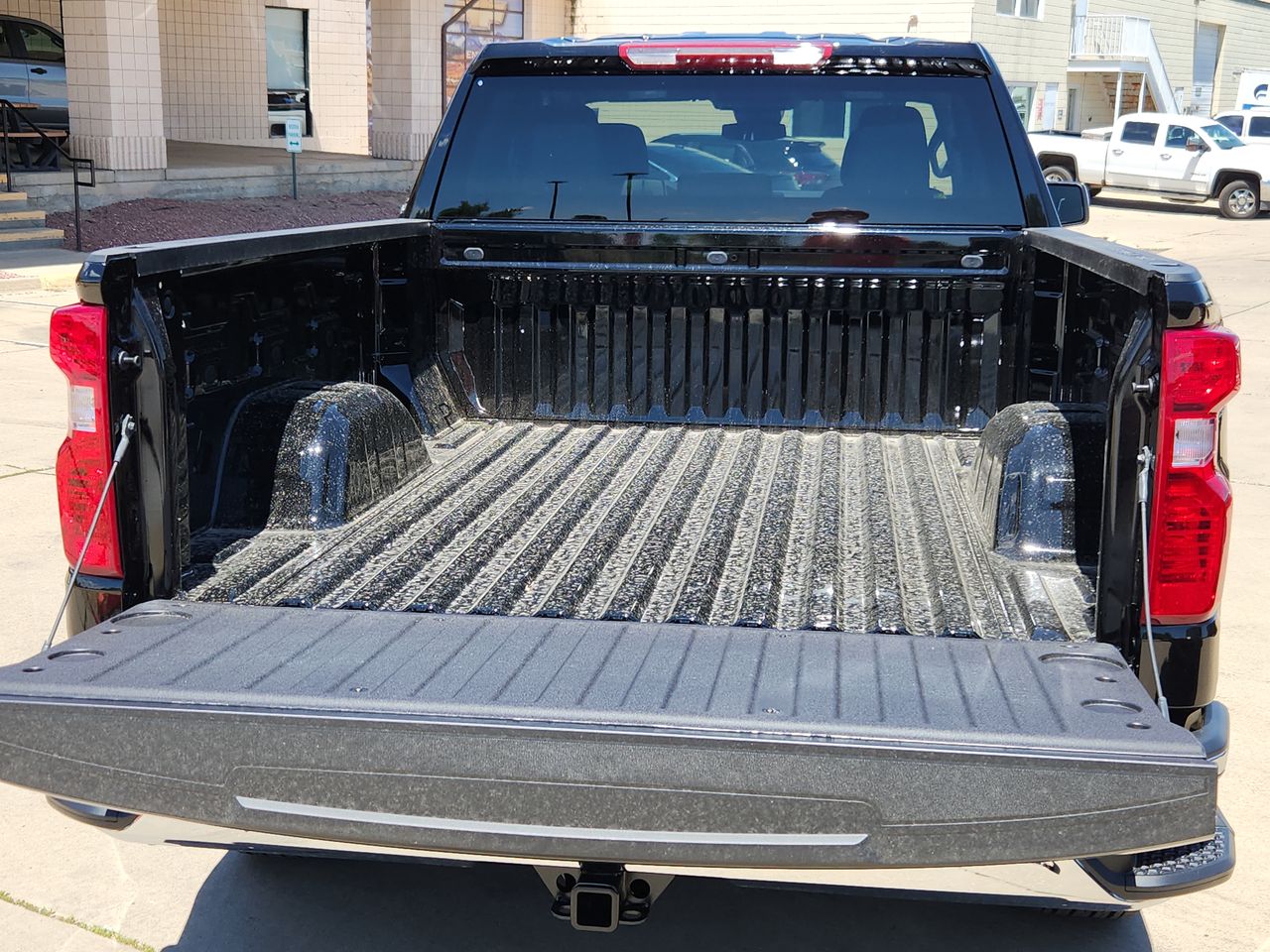 2025 Chevrolet Silverado 1500 LT photo 24