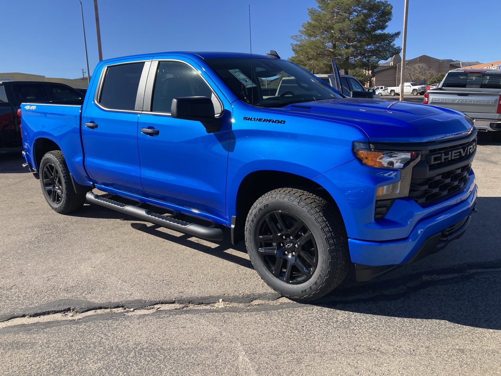 2026 Chevrolet Silverado 1500 Custom photo 3