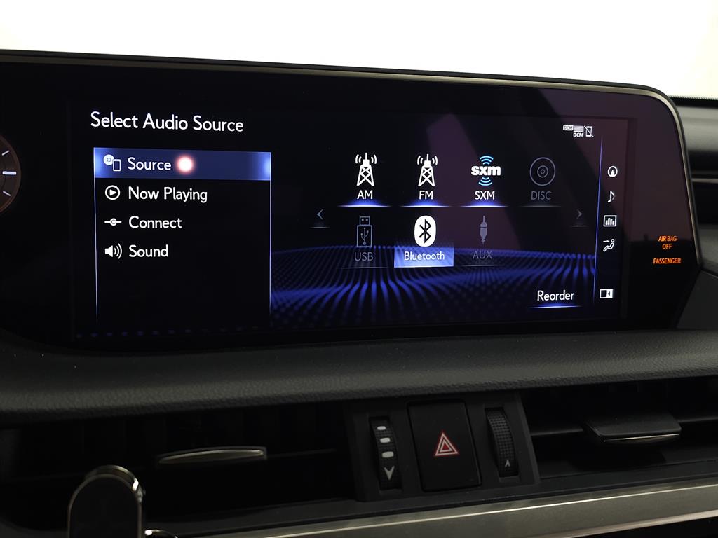 2020 Lexus ES 300h photo 25
