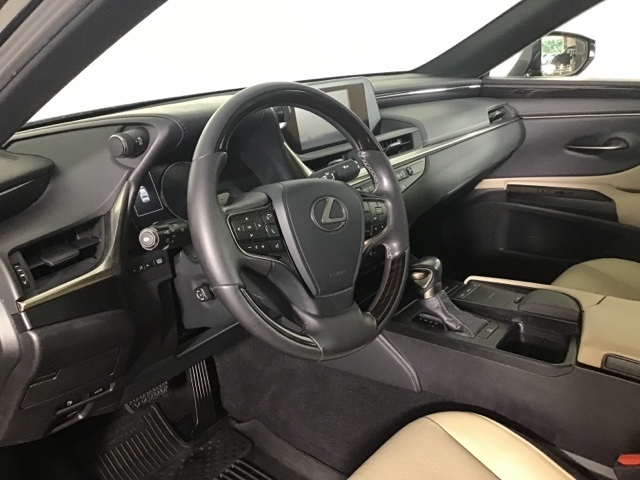 2020 Lexus ES 350 Premium photo 8
