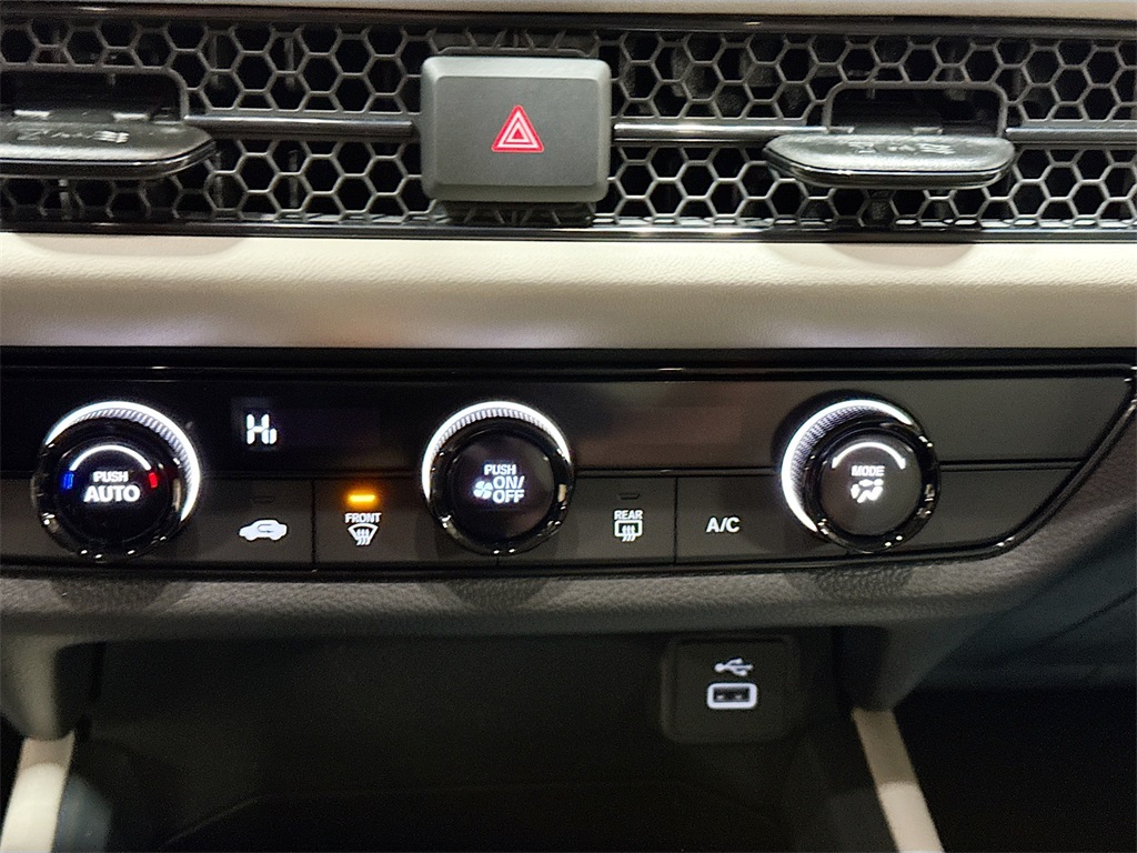 2025 Honda HR-V LX photo 13