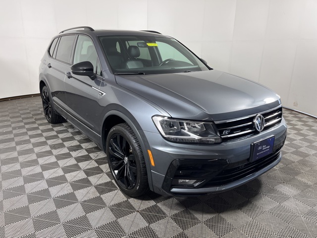 Certified 2021 Volkswagen Tiguan SE R-LINE BLACK with VIN 3VV2B7AX3MM058650 for sale in Shakopee, Minnesota