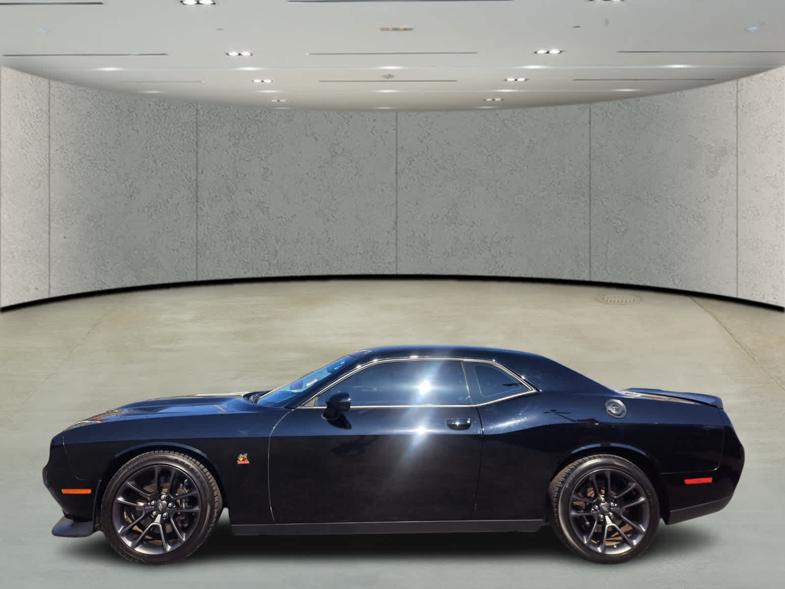 2023 Dodge Challenger R/T Scat Pack photo 9