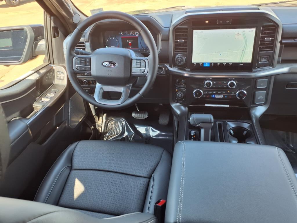 2025 Ford F-150 Lariat photo 4