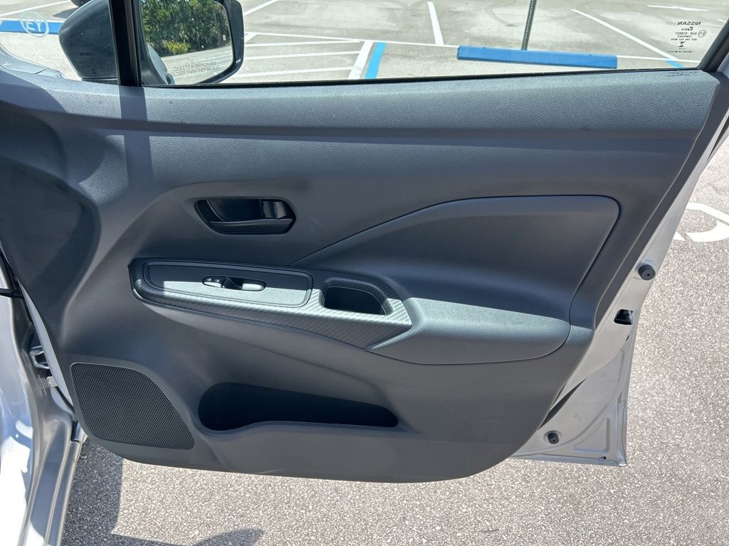 2025 Nissan Versa S photo 29