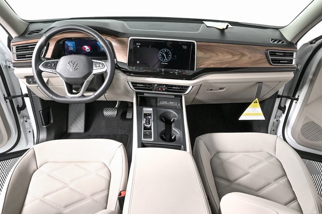 2026 Volkswagen Atlas SE photo 16