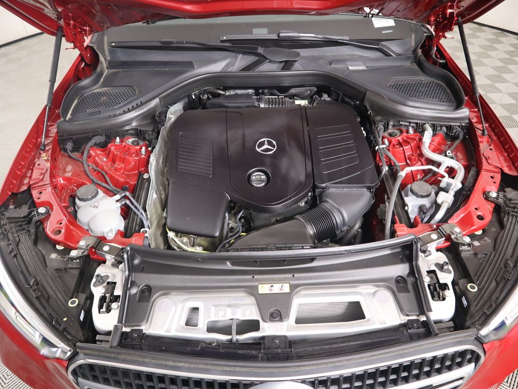 2025 Mercedes Benz GLC 300 photo 27