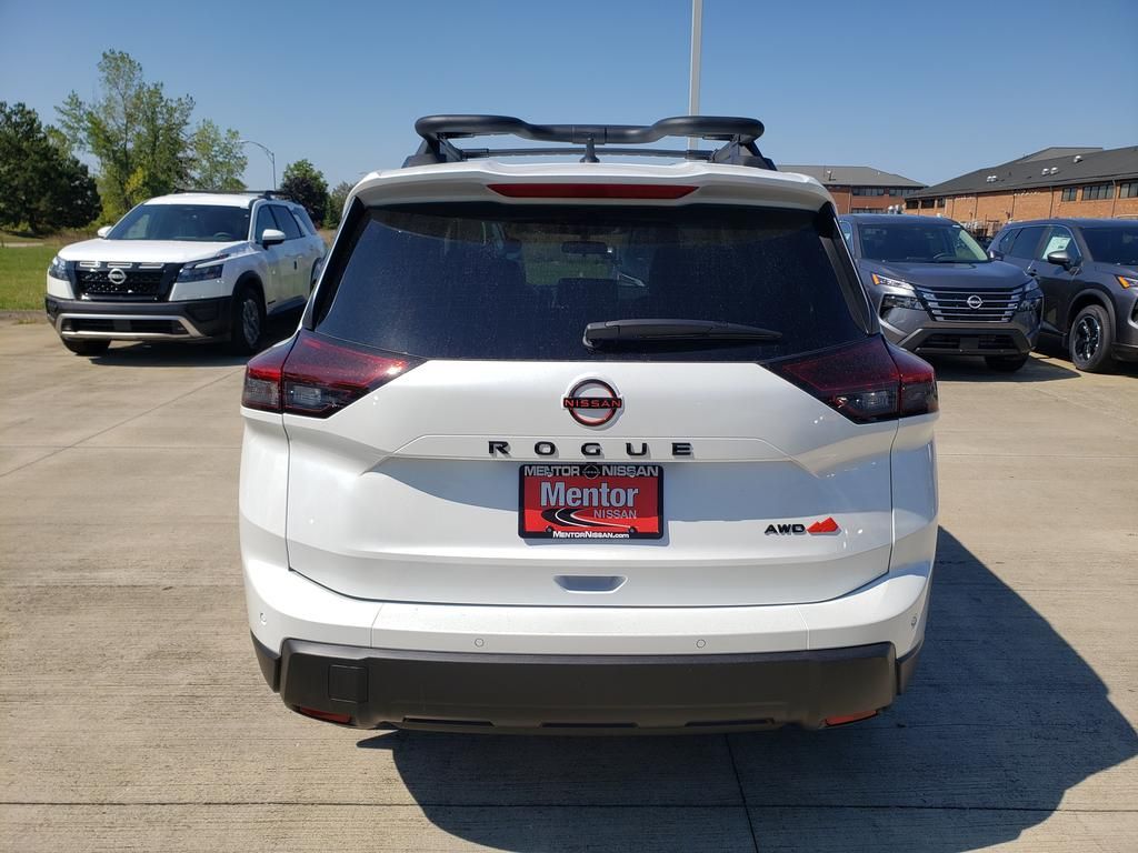 2026 Nissan Rogue SV photo 4