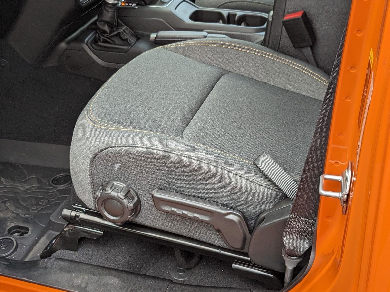2025 Jeep Wrangler Sport photo 10