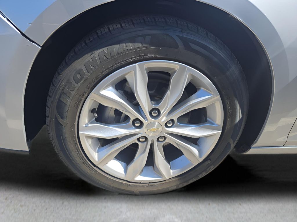 2021 Chevrolet Malibu 1LT photo 9