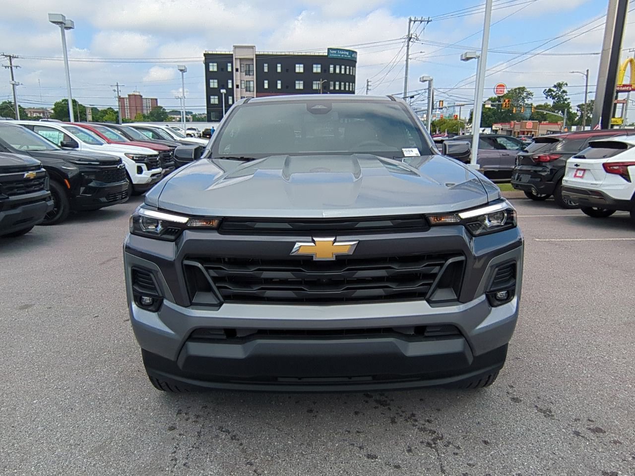 2025 Chevrolet Colorado Work Truck LT photo 3