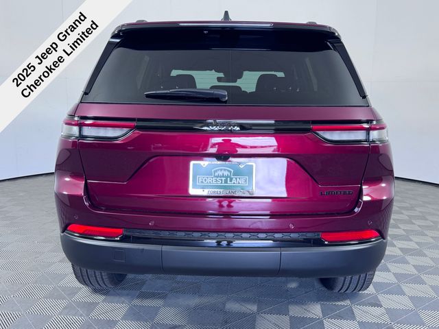 2025 Jeep Grand Cherokee Limited photo 5