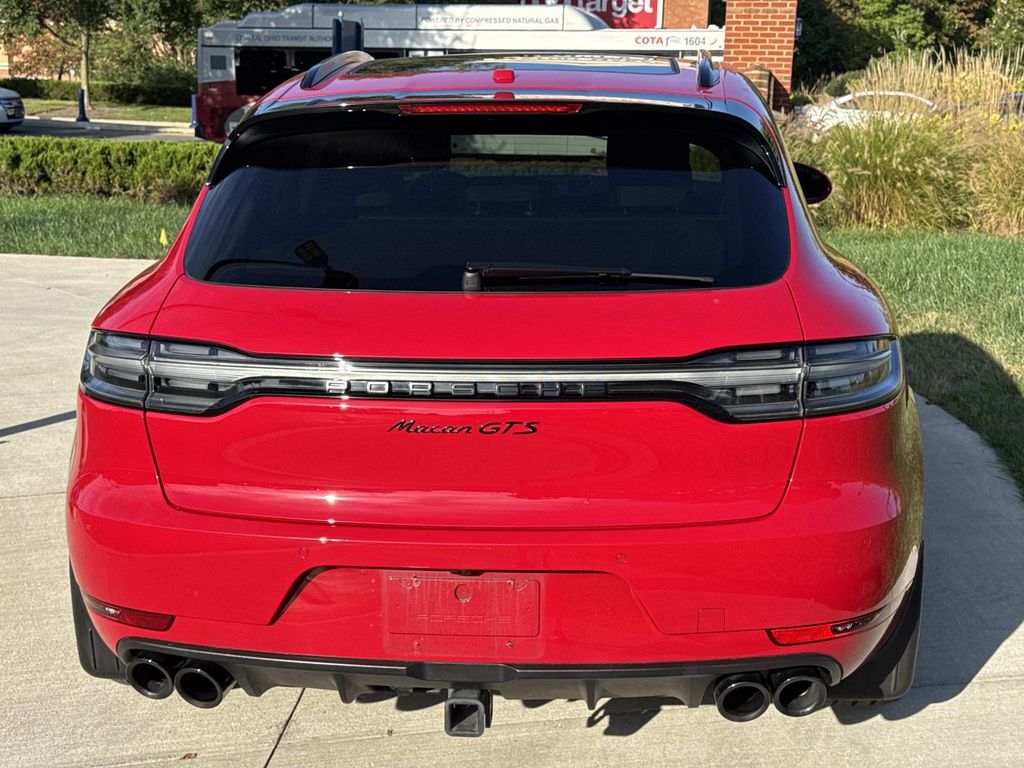 2021 Porsche Macan GTS photo 3
